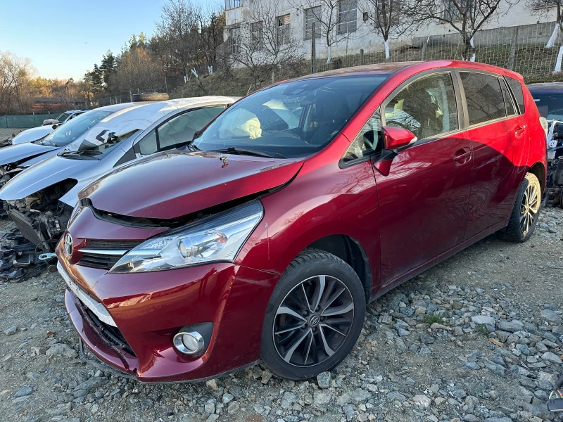 Toyota Verso 1.6 d4d 112 кс на части!, снимка 1 - Автомобили и джипове - 49587944