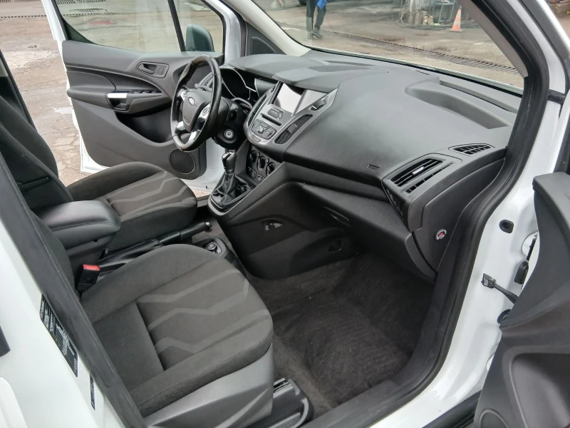 Ford Connect 1.5TDCI, снимка 7 - Автомобили и джипове - 52428600