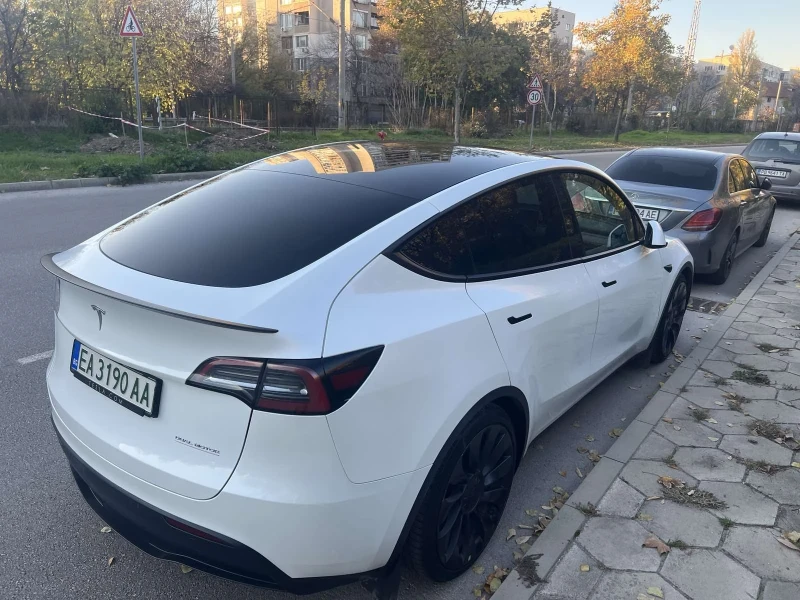 Tesla Model Y Performance , снимка 10 - Автомобили и джипове - 52424988