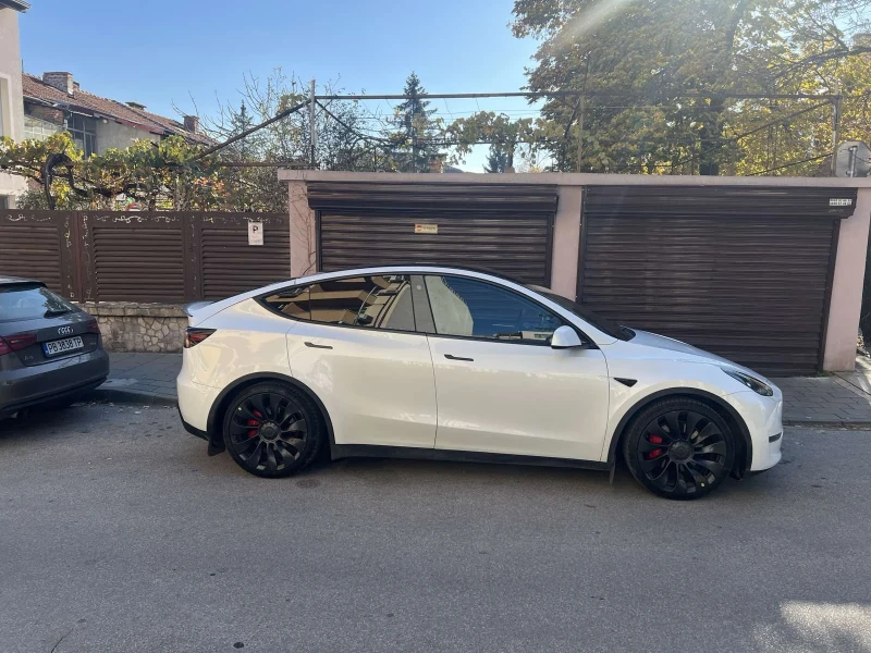 Tesla Model Y Performance , снимка 4 - Автомобили и джипове - 52424988