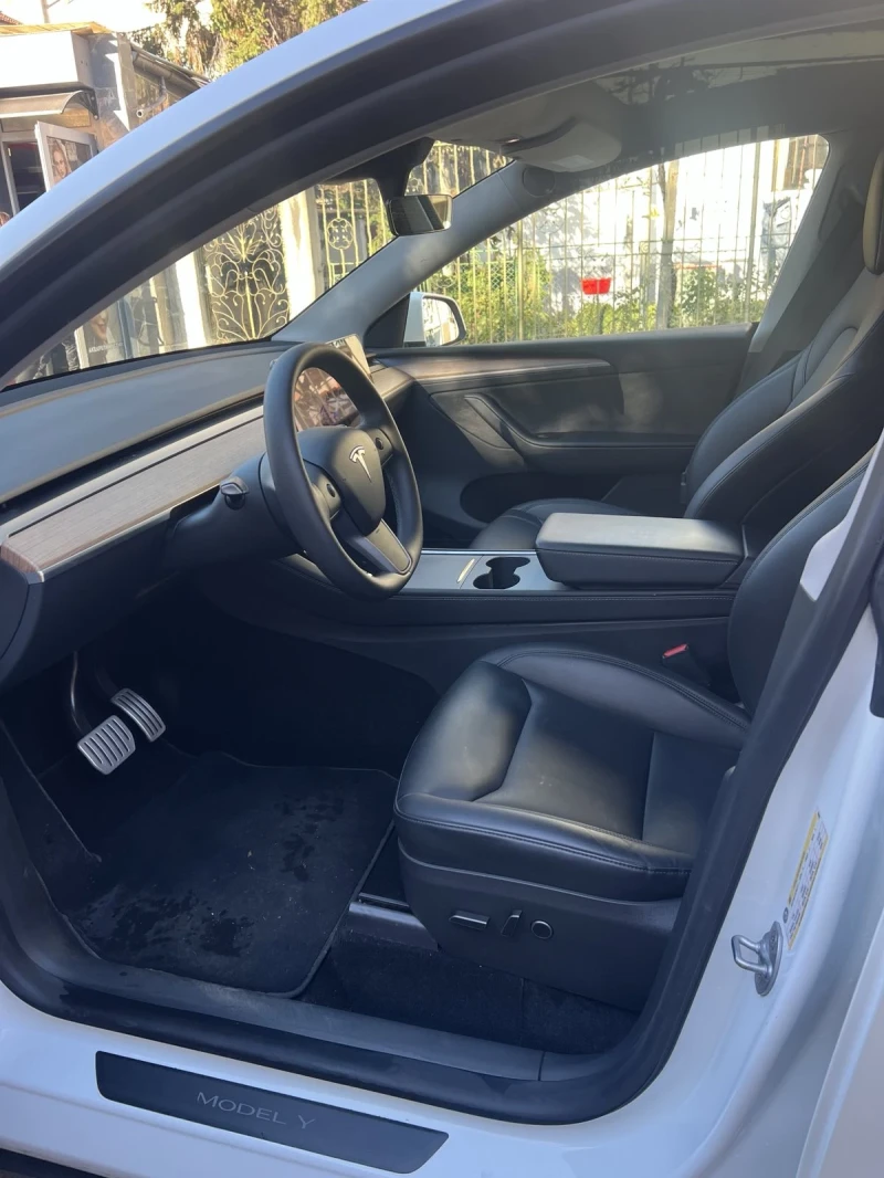 Tesla Model Y Performance , снимка 3 - Автомобили и джипове - 52424988