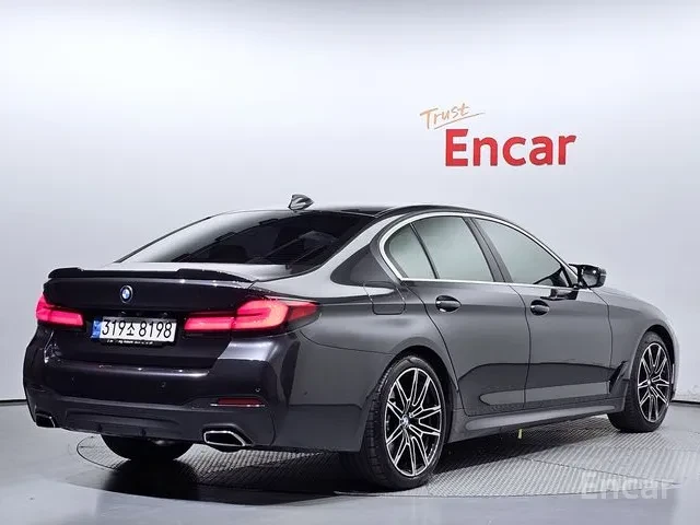 BMW 523 d * M-Package* * HeadUp* AвтоКредит* (ЦЕНА ДО БГ) - изображение 4