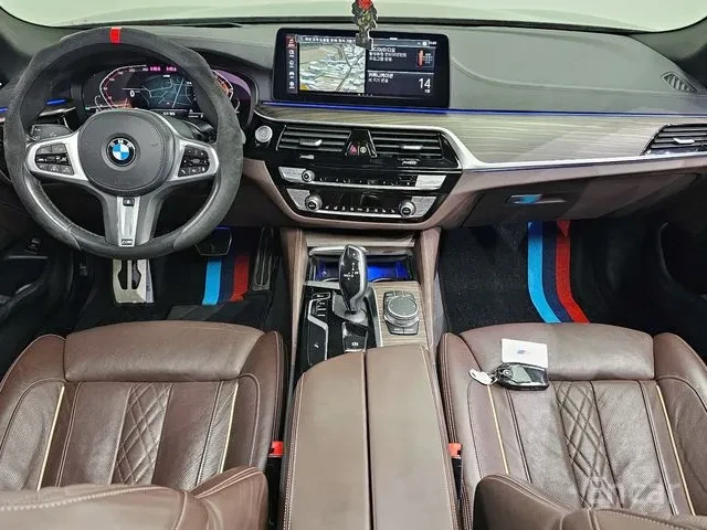 BMW 523 d * M-Package* * HeadUp* AвтоКредит* (ЦЕНА ДО БГ) - изображение 8