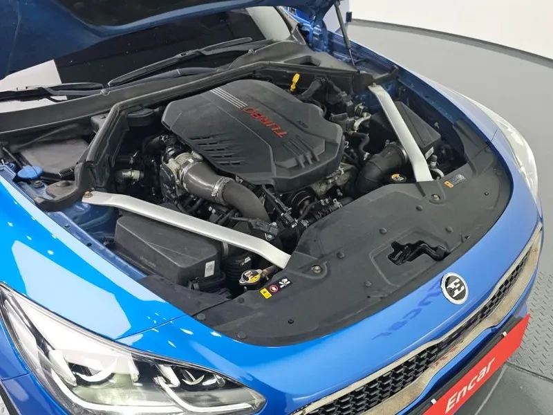 Kia Stinger 3.3 Turbo Awd Gt, снимка 5 - Автомобили и джипове - 55278813