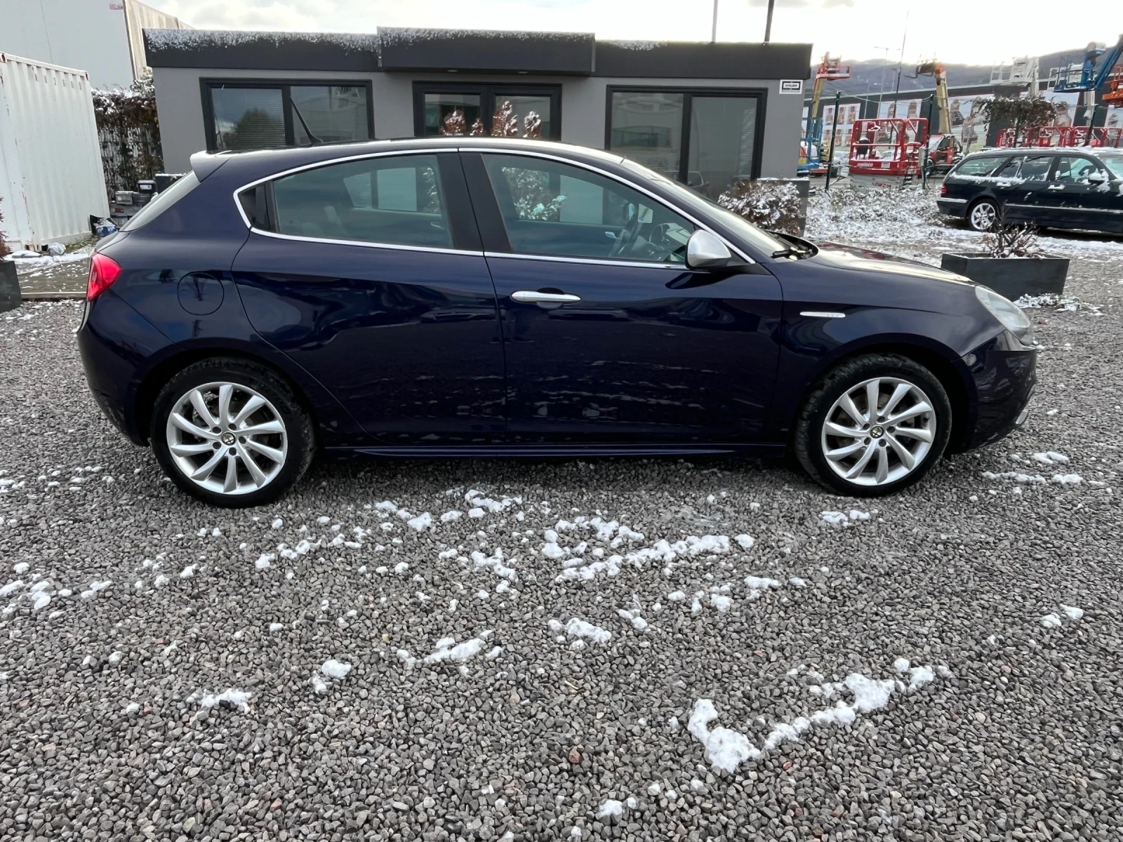 Alfa Romeo Giulietta 1.4Ti-170k.c. - изображение 5