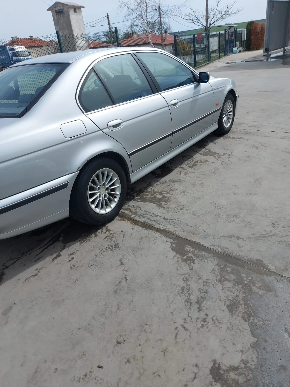 BMW 520  - изображение 5