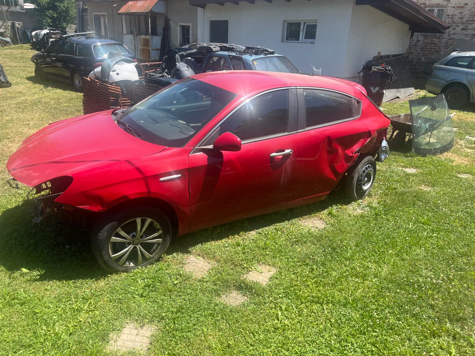 Alfa Romeo Giulietta 1.6 JTD - изображение 2