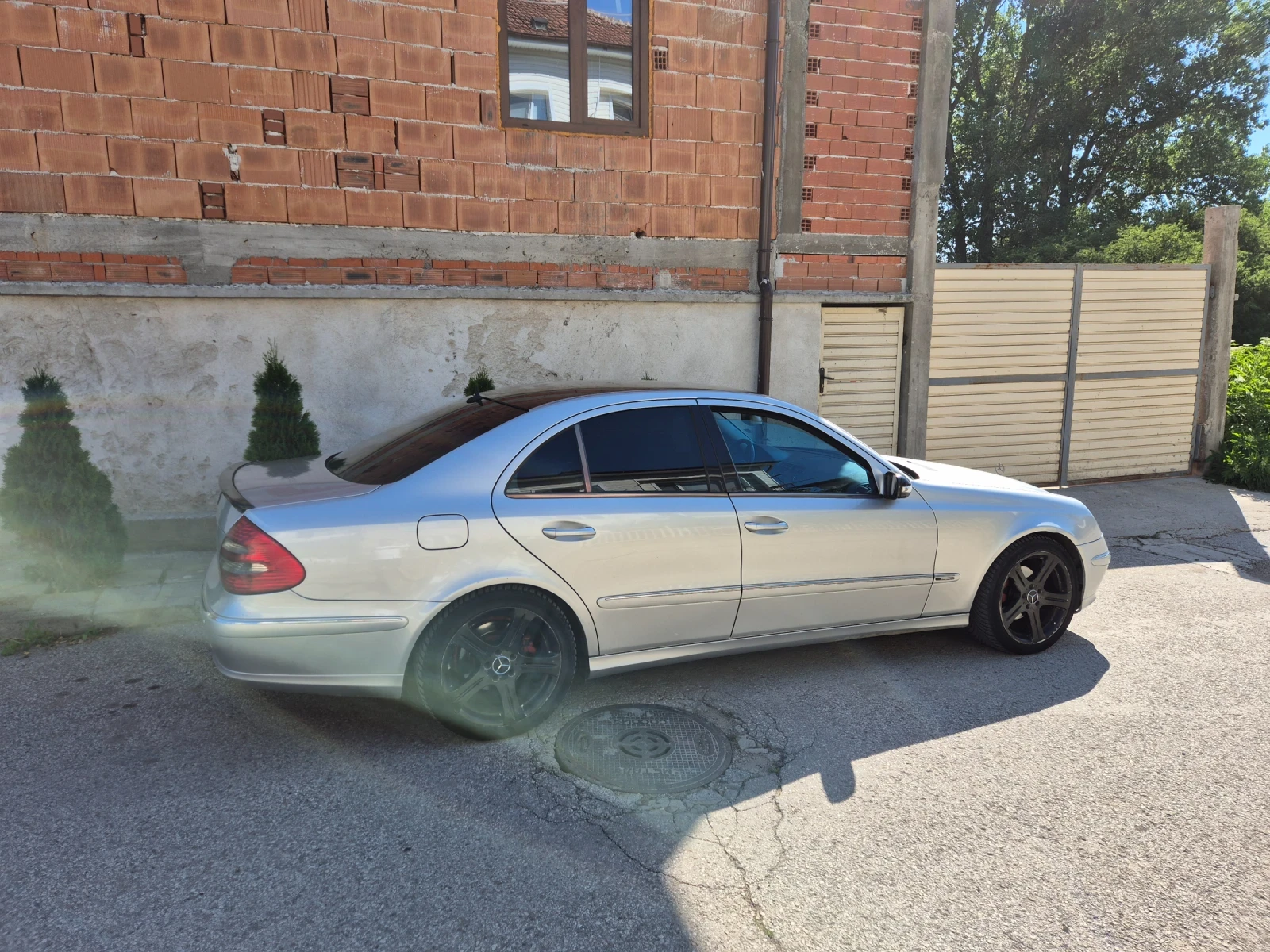 Mercedes-Benz E 280 Редовия мотор - изображение 4