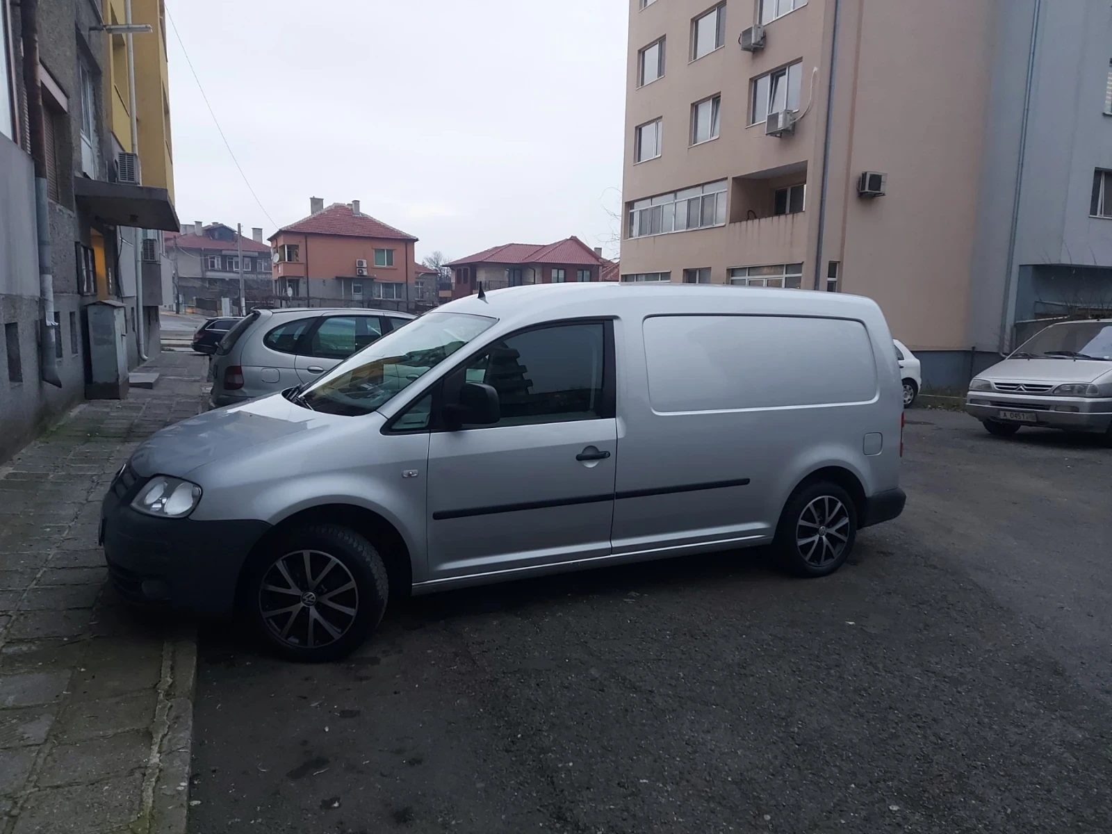 VW Caddy Maxi - изображение 2