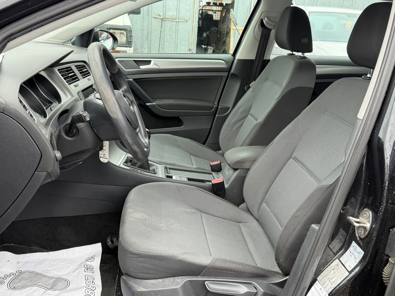 VW Golf 1.6TDI 105h.p SW 2014 euro5B - изображение 8