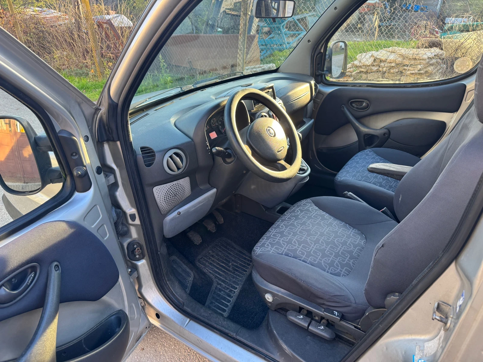 Fiat Doblo 1.9 jtd - изображение 7