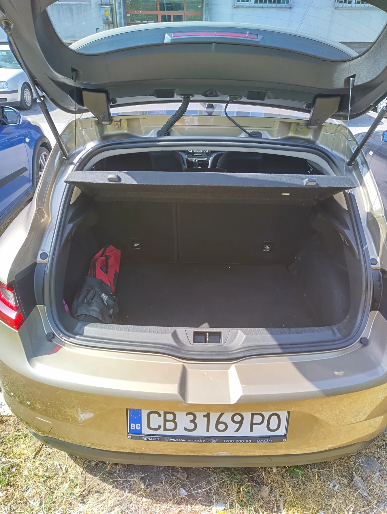 Renault Megane 1.6 SCe, снимка 7 - Автомобили и джипове - 54656864