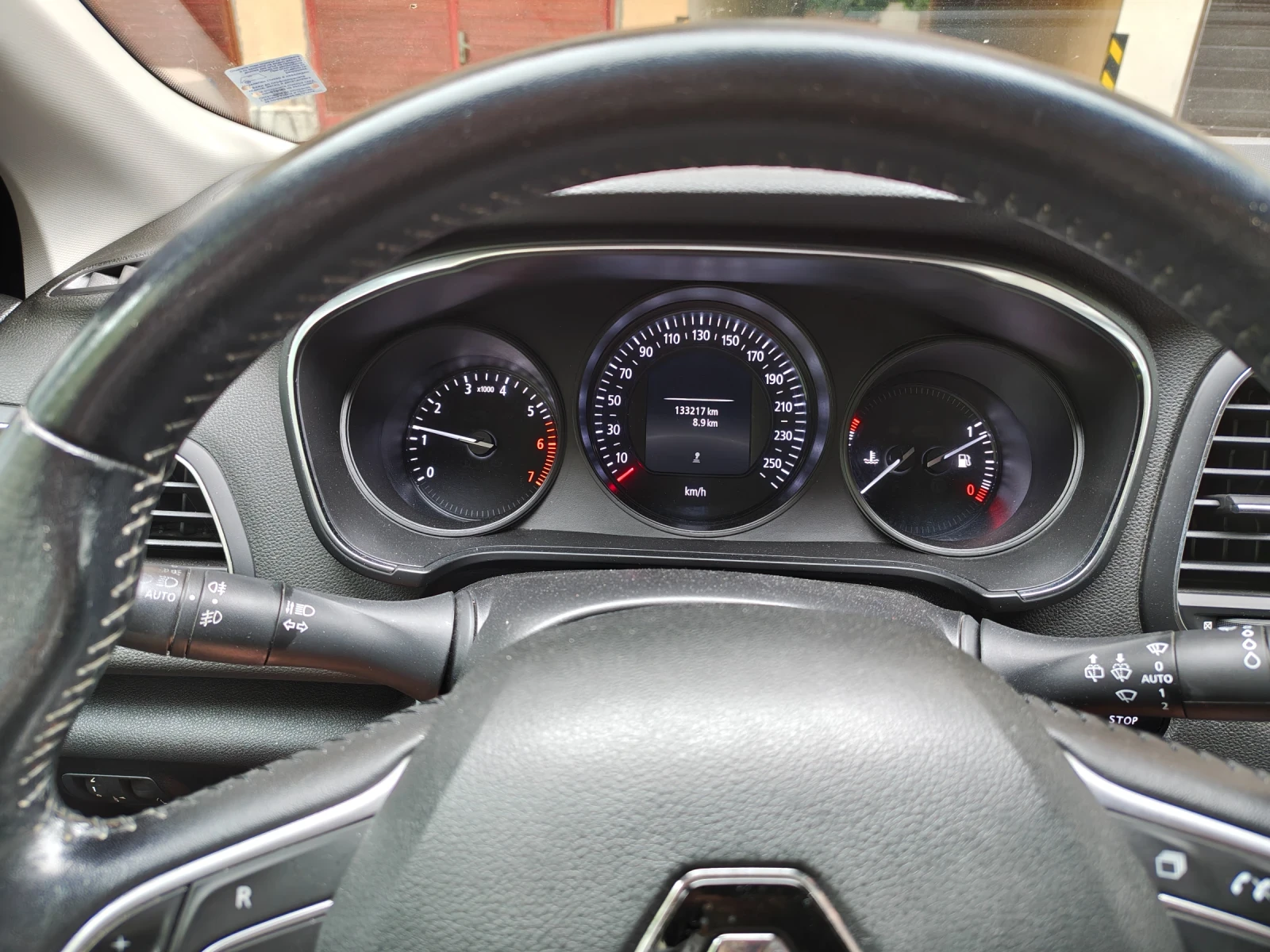 Renault Megane 1.6 SCe, снимка 14 - Автомобили и джипове - 54656864