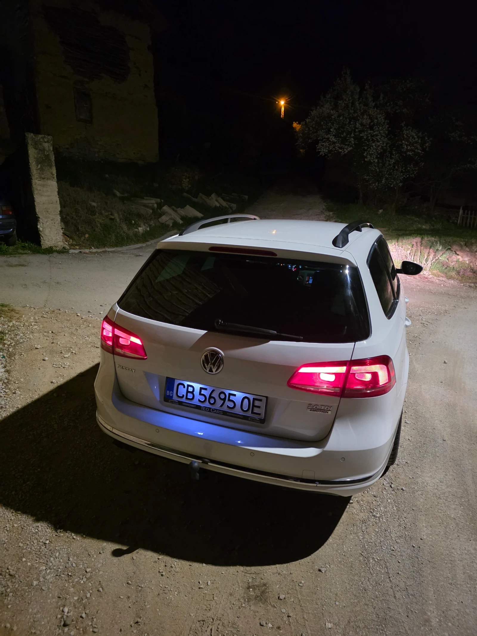 VW Passat 2.0 tdi 4x4 , снимка 10 - Автомобили и джипове - 54863899