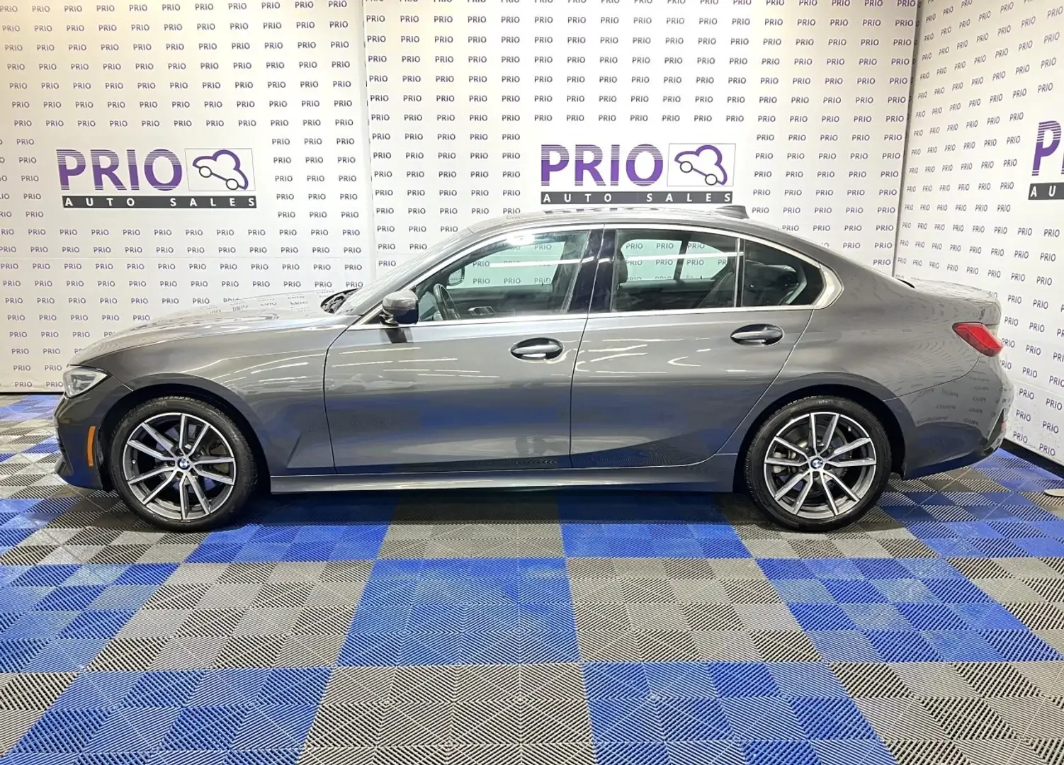 BMW 330 i XDrive * ПОДГРЕВ* ШИБЕДАХ, снимка 3 - Автомобили и джипове - 54957791
