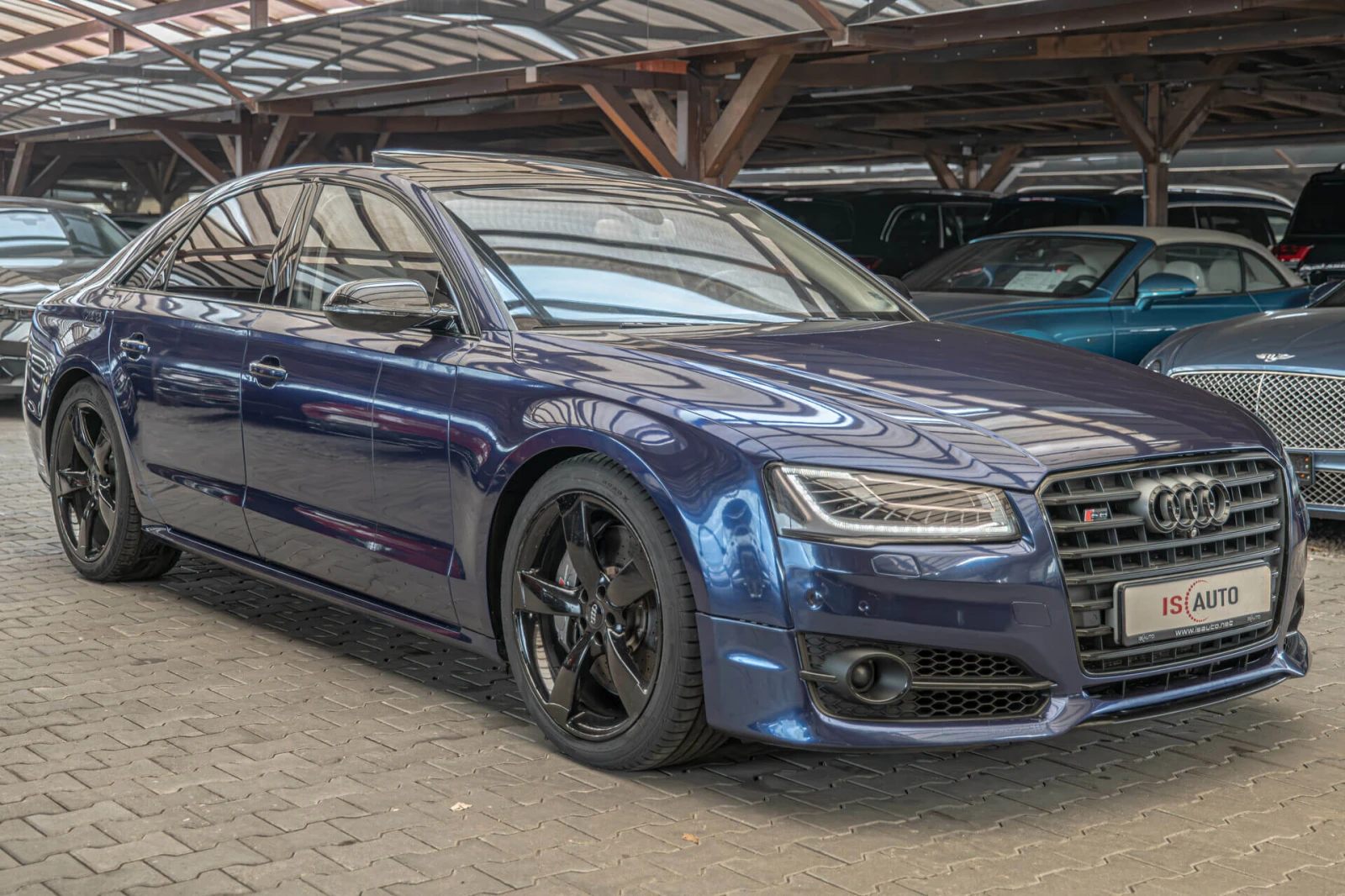 Audi S8 Matrix/Bose/Обдухване/Quattro/Алкантар, снимка 3 - Автомобили и джипове - 55341052