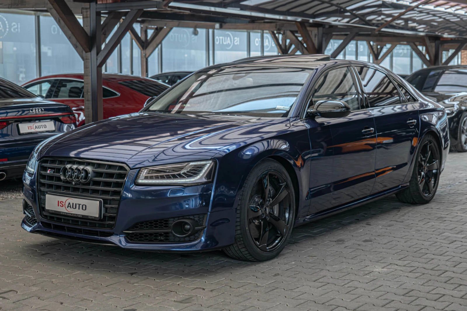 Audi S8 Matrix/Bose/Обдухване/Quattro/Алкантар, снимка 2 - Автомобили и джипове - 55341052