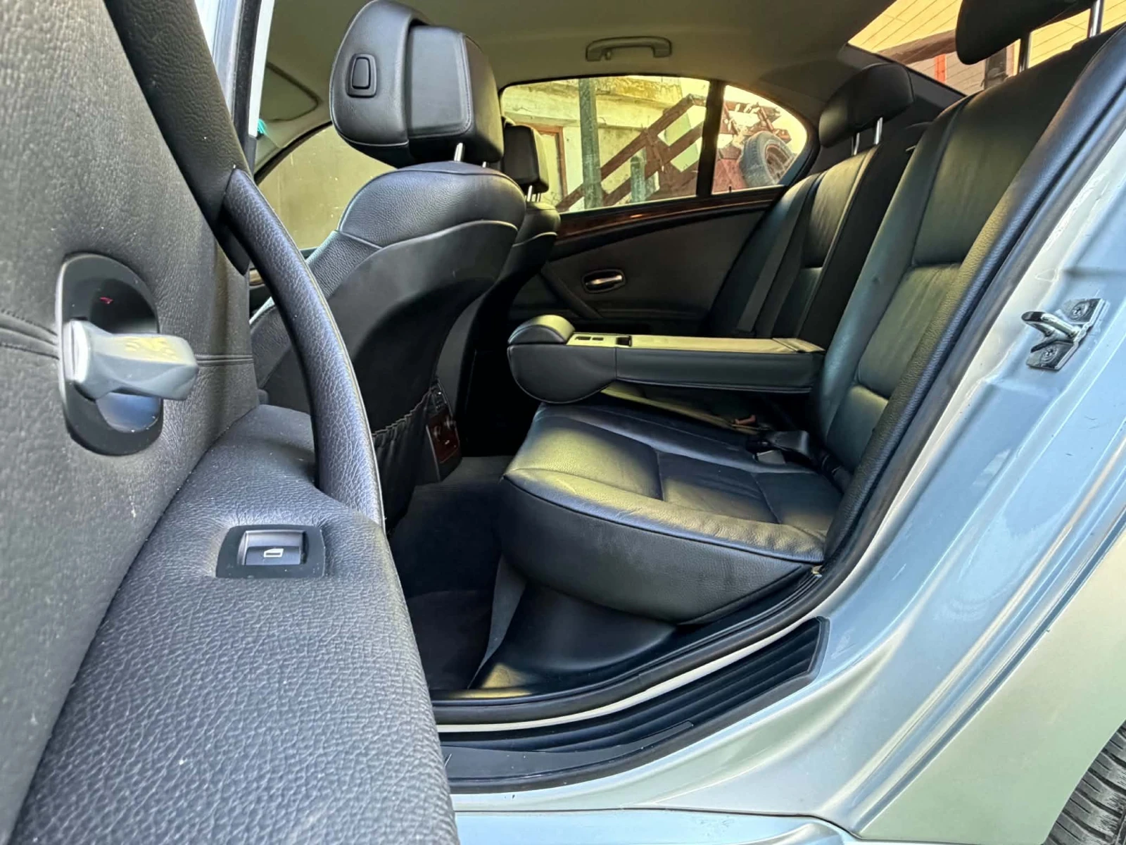 BMW 530 530xd, снимка 8 - Автомобили и джипове - 55432316