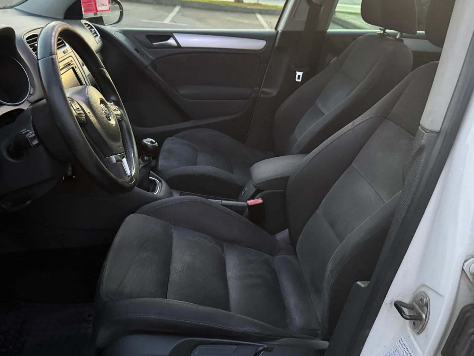 VW Golf 6 Facelift , снимка 9 - Автомобили и джипове - 55631797
