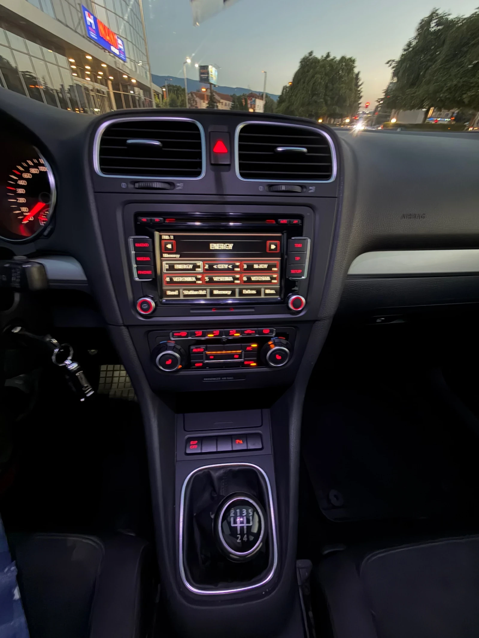 VW Golf 6 Facelift , снимка 16 - Автомобили и джипове - 55631797