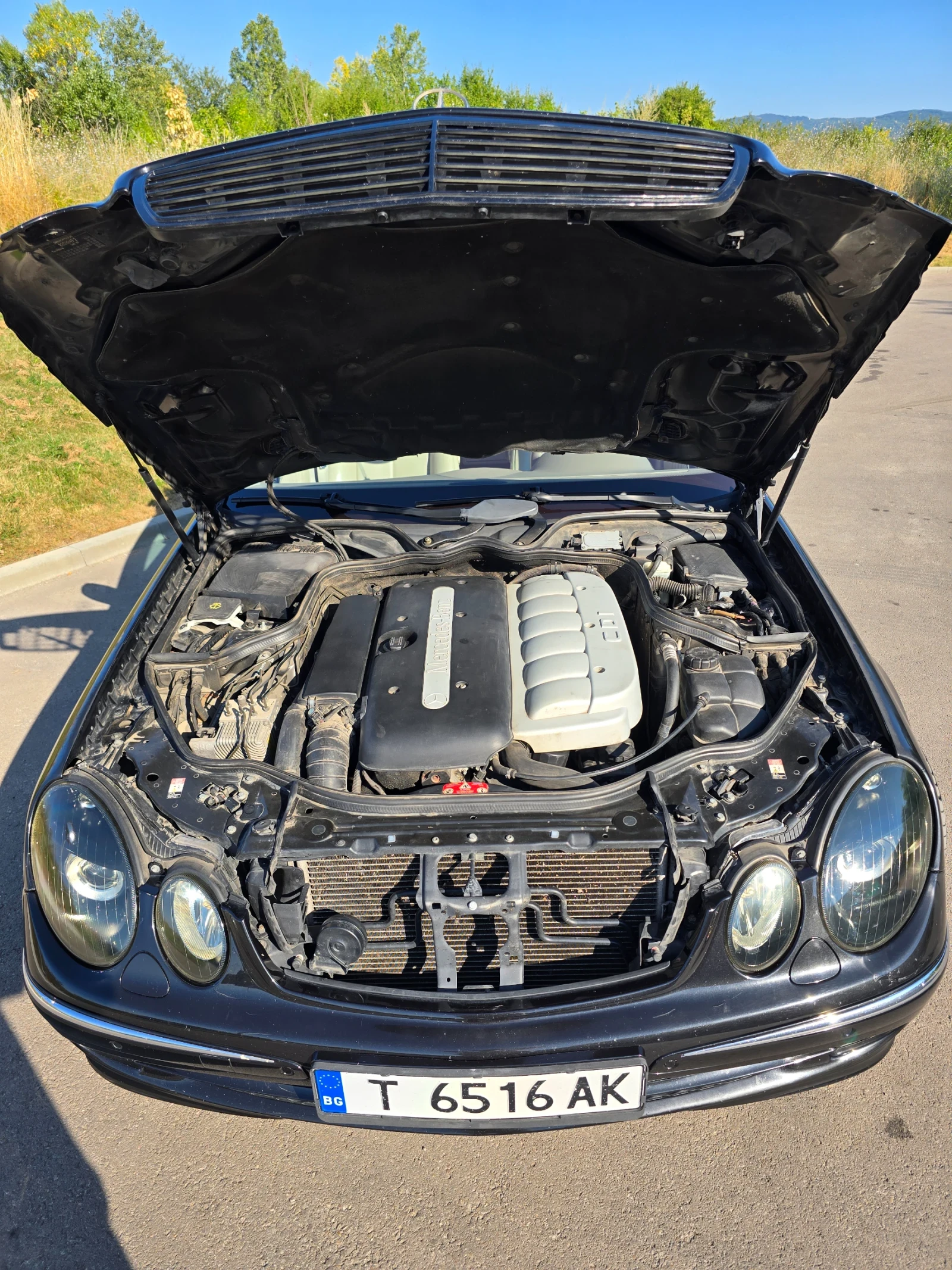 Mercedes-Benz E 320, снимка 9 - Автомобили и джипове - 55676132