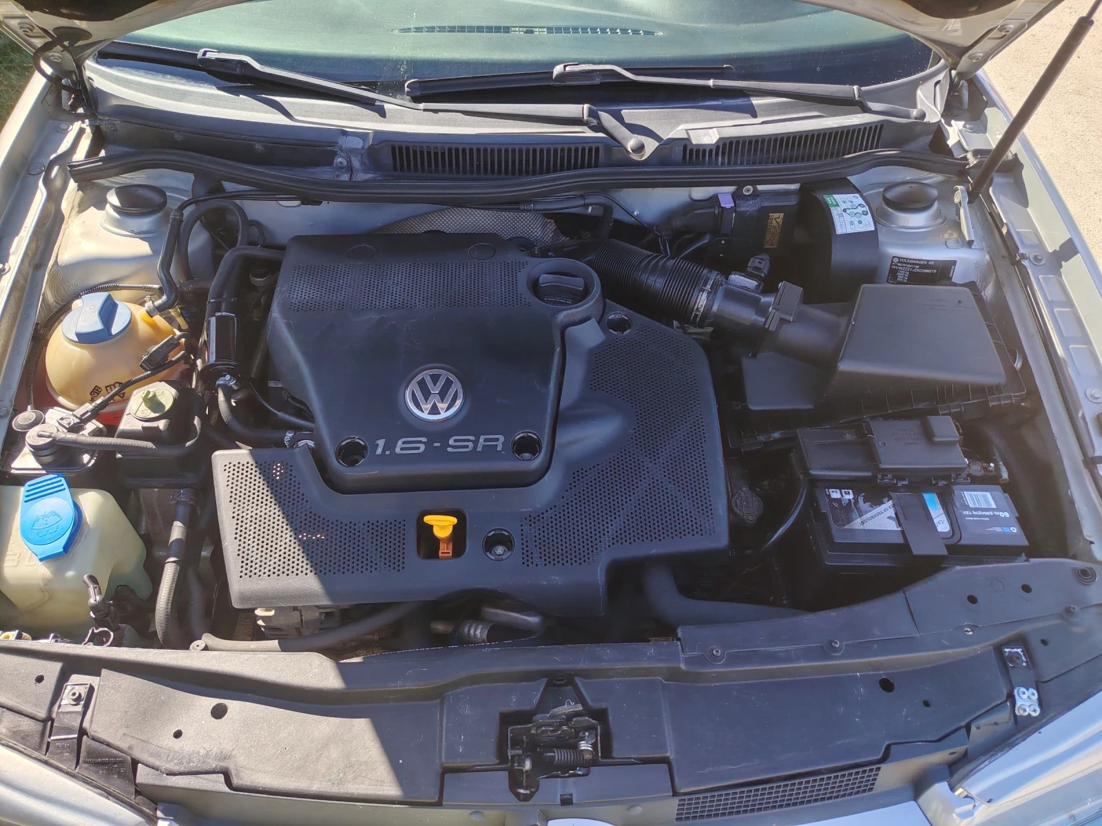 VW Golf 1.6sr, снимка 5 - Автомобили и джипове - 55961210