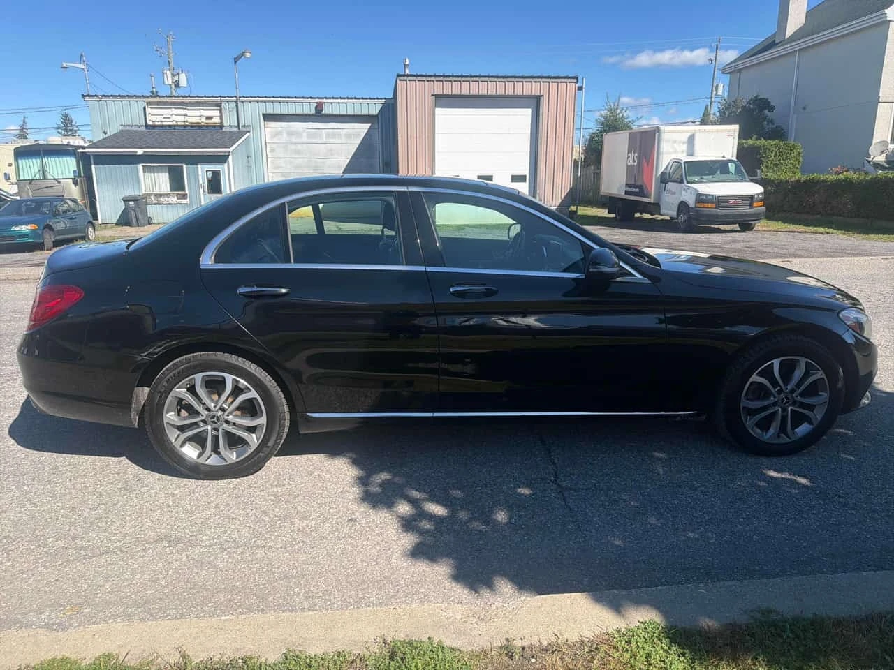 Mercedes-Benz C 300 * CARFAX * , снимка 3 - Автомобили и джипове - 56363352