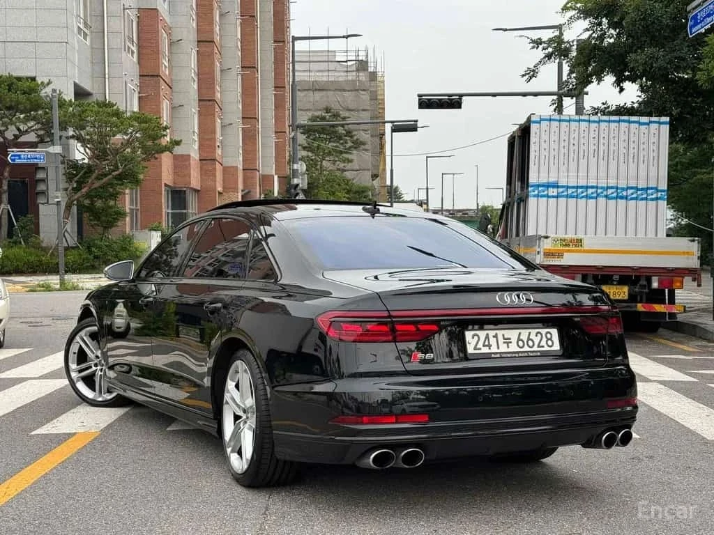 Audi S8 * 4.0 TFSI Quattro LWB * ����� �� ����������� | Mobile.bg � ����������� 2