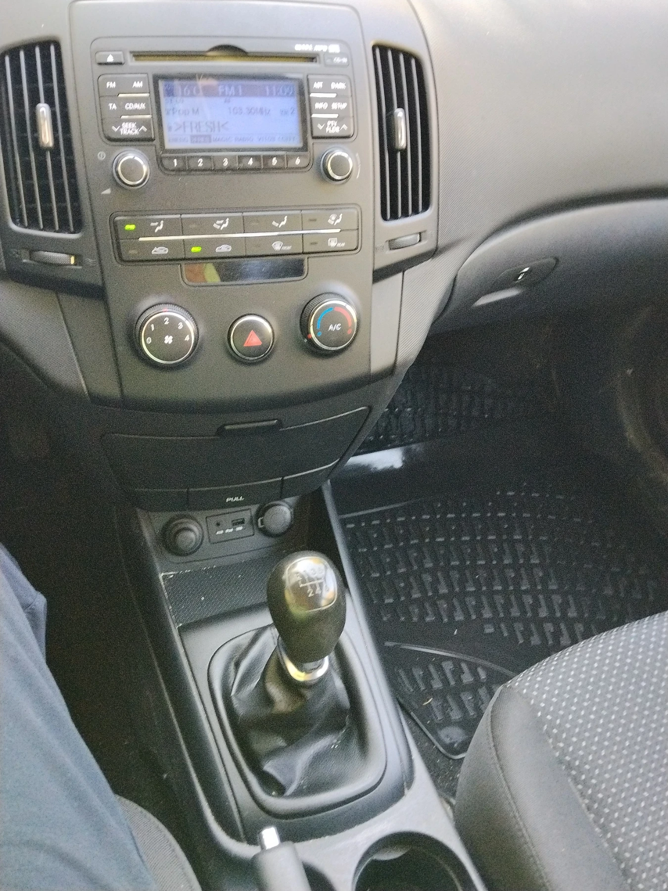 Hyundai I30 1.6 90к.с., снимка 8 - Автомобили и джипове - 56691897