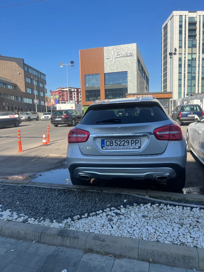 Mercedes-Benz GLA 220, снимка 10 - Автомобили и джипове - 47866043