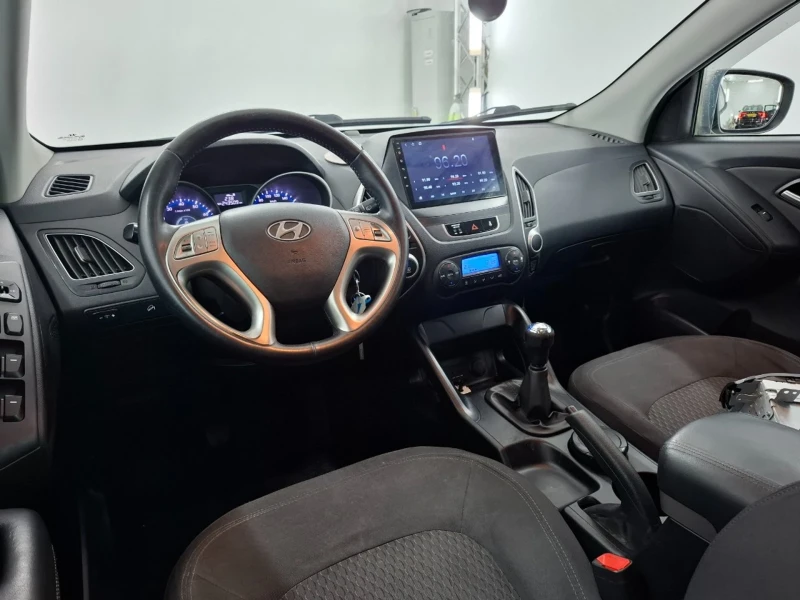 Hyundai IX35 2.0, снимка 5 - Автомобили и джипове - 49052847