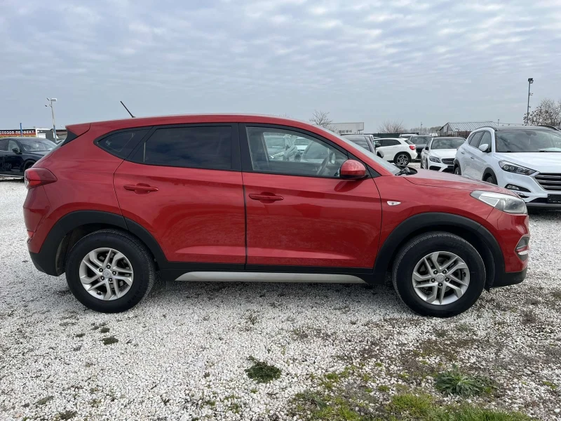 Hyundai Tucson 1.7, снимка 4 - Автомобили и джипове - 52917388