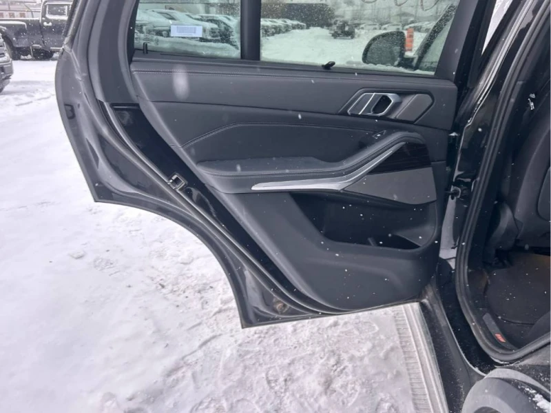 BMW X5 * xDrive40i * CARFAX * БЕЗ ПЪРВОНАЧАЛНА ВНОСКА, снимка 17 - Автомобили и джипове - 53174829