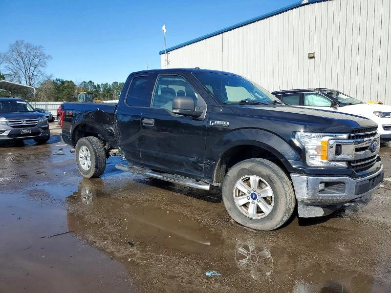 Ford F150 2.7L 6 4x4 w/Rear Wheel Drv, снимка 8 - Автомобили и джипове - 53474345