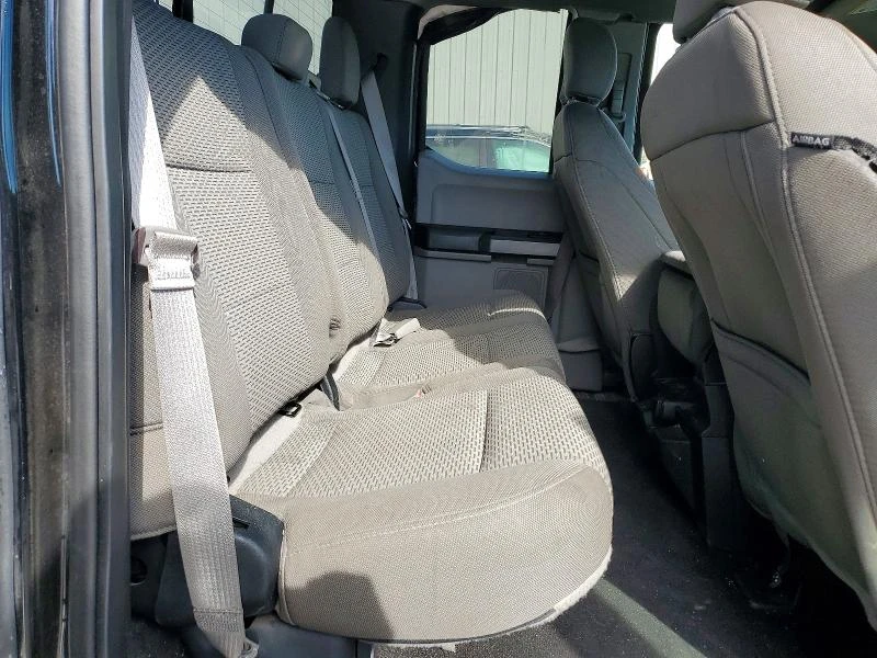 Ford F150 2.7L 6 4x4 w/Rear Wheel Drv, снимка 3 - Автомобили и джипове - 53474345