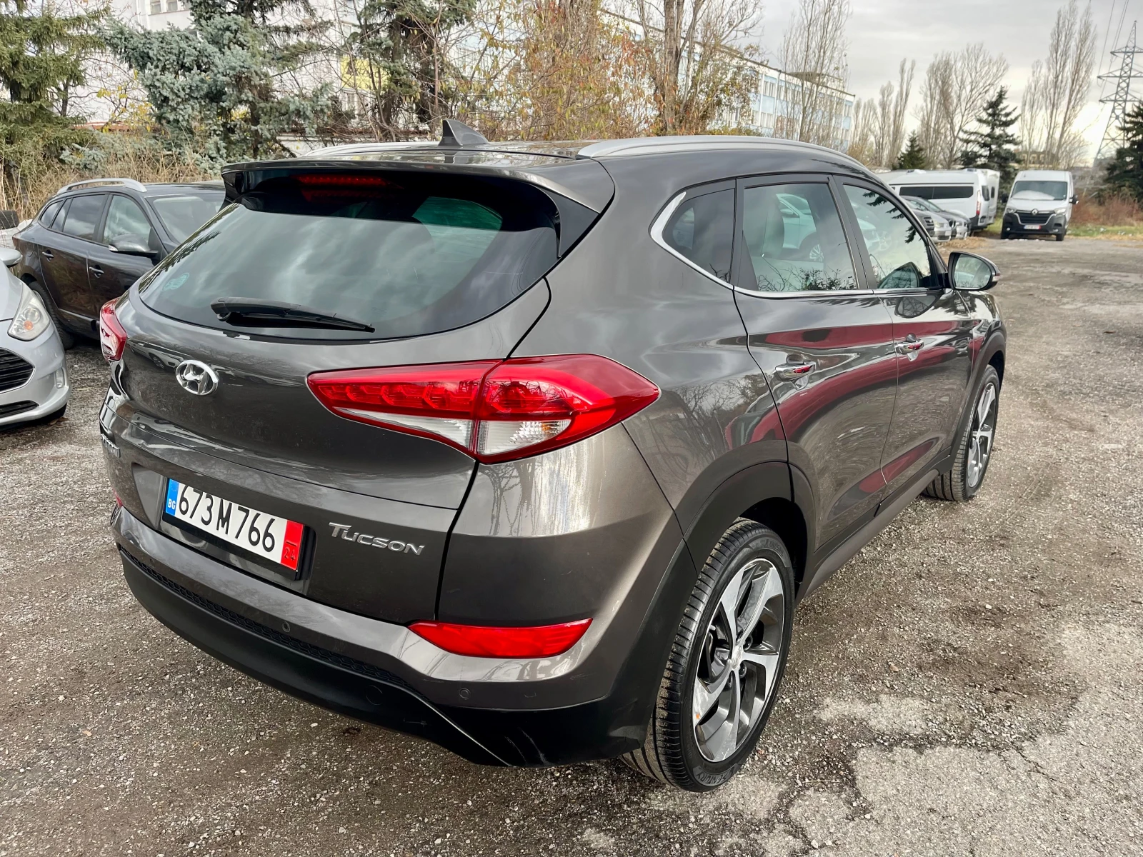 Hyundai Tucson 1.7CRDI, NAVI, AUTOMATIC, кожен салон - изображение 3