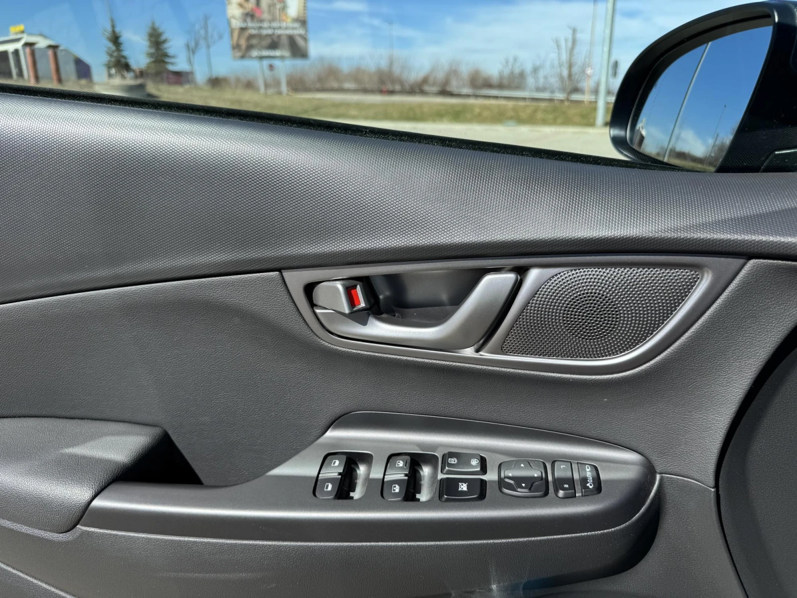 Hyundai Kona 64kWh - изображение 4