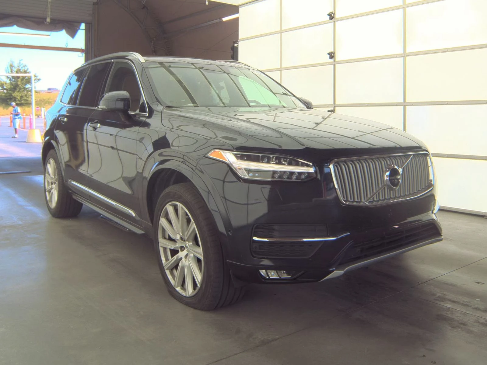 Volvo Xc90 INSCRIPTION Обдух* Head-Up* 360* Въздух* Дистроник - изображение 3