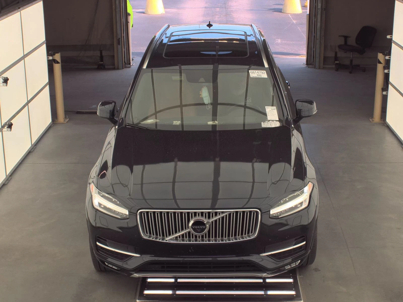 Volvo Xc90 INSCRIPTION Обдух* Head-Up* 360* Въздух* Дистроник - изображение 2