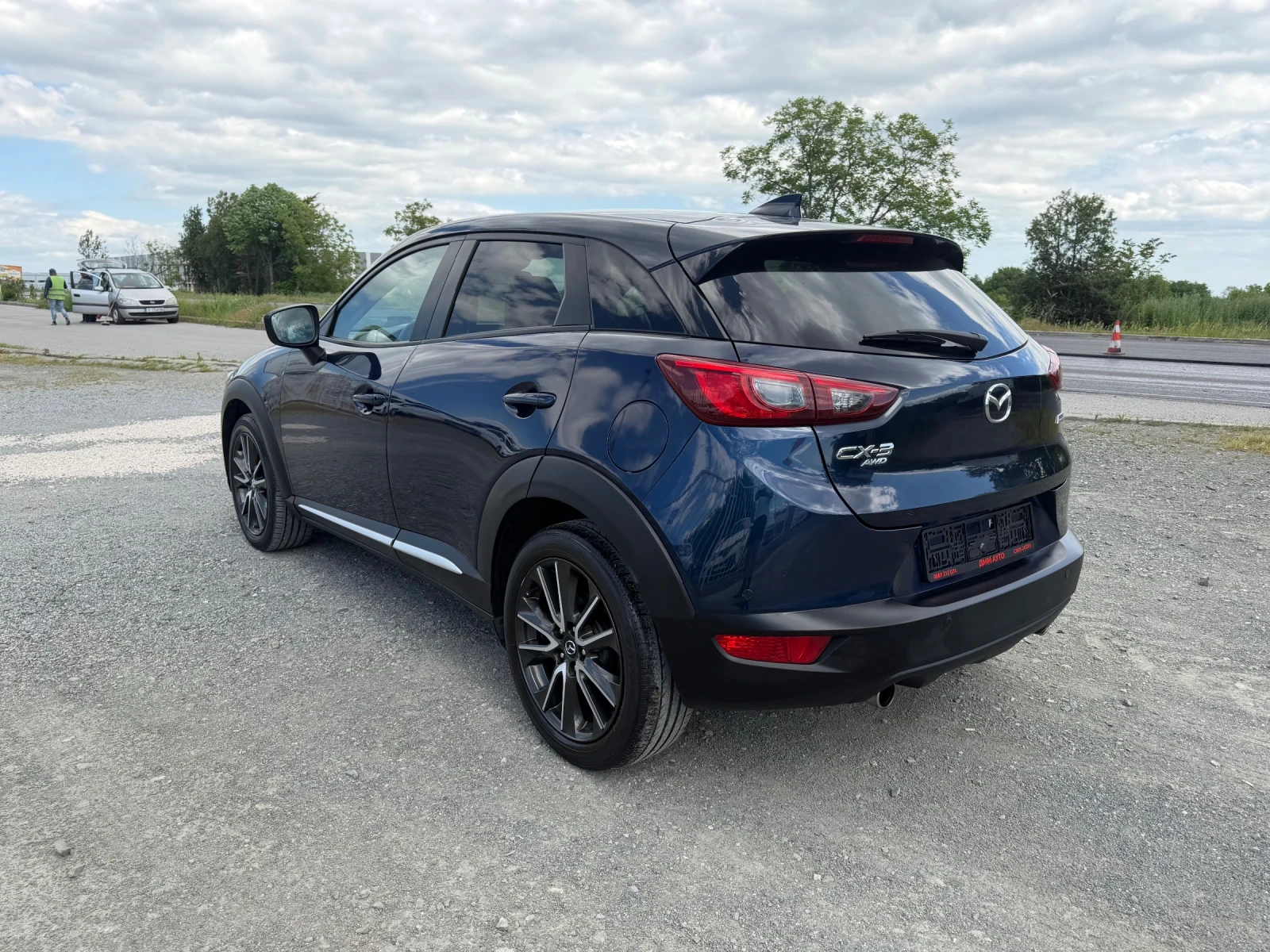 Mazda CX-3 REVOLUTION / 4Х4 / АВТОМАТИК / HEAD UP / ЕВРО6 , снимка 7 - Автомобили и джипове - 54542864