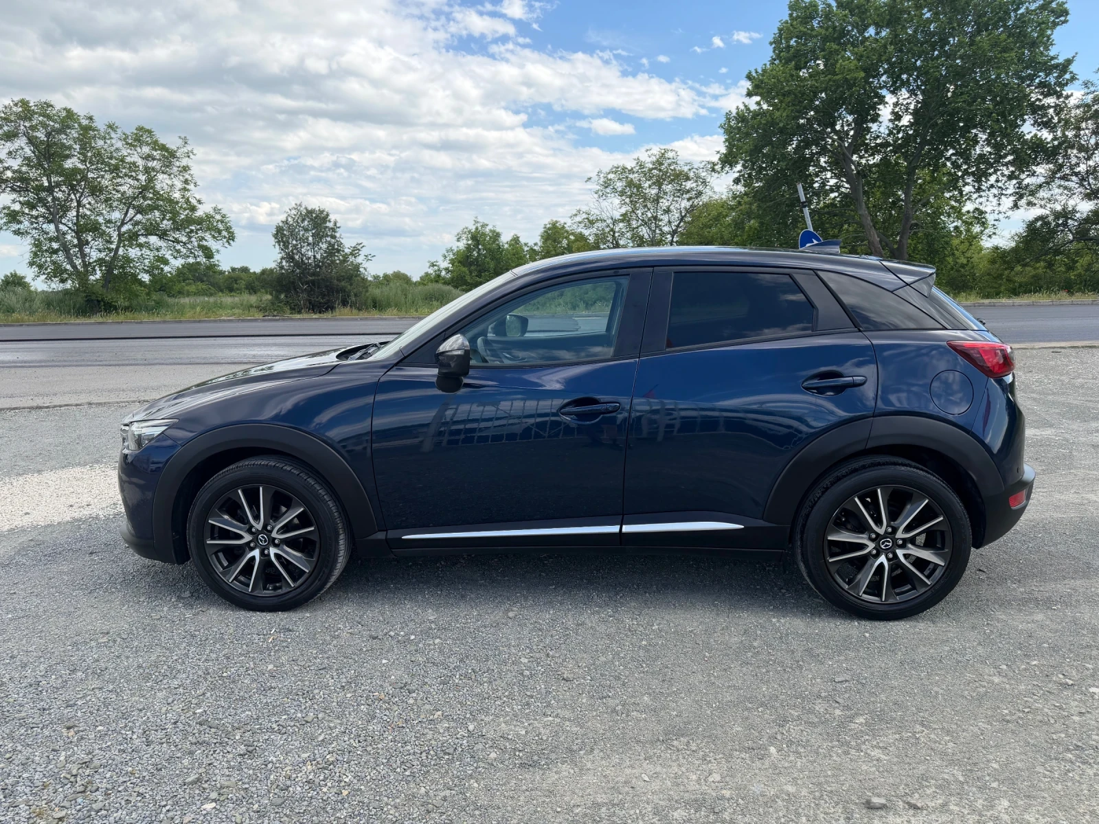 Mazda CX-3 REVOLUTION / 4Х4 / АВТОМАТИК / HEAD UP / ЕВРО6 , снимка 8 - Автомобили и джипове - 54542864