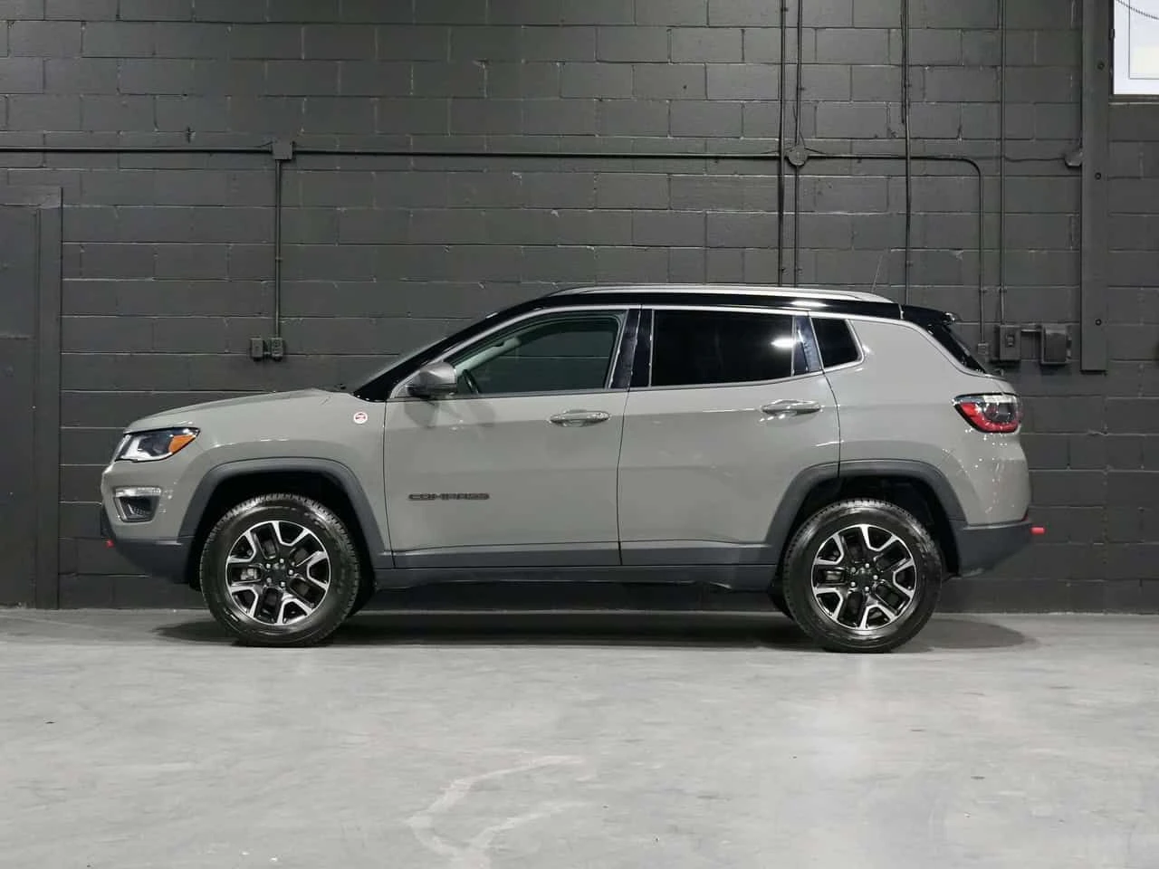 Jeep Compass * Trailhawk * CARFAX * ���� �� �� | Mobile.bg � ����������� 3