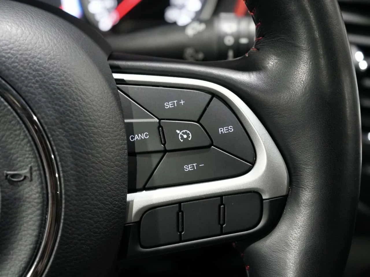 Jeep Compass * Trailhawk * CARFAX * ���� �� �� | Mobile.bg � ����������� 13
