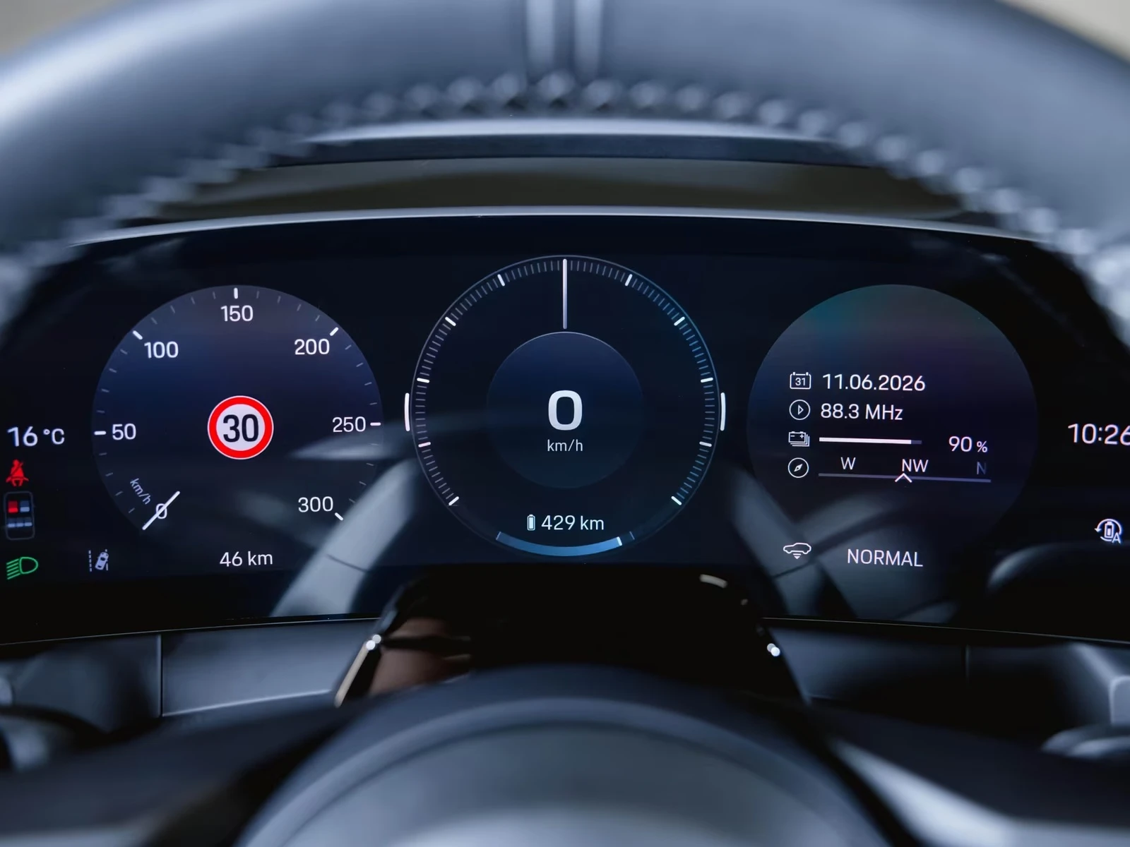 Porsche Cayenne ELECTRIC / SPORT CHRONO / BOSE / PANO / 360 / , снимка 13 - Автомобили и джипове - 54910344