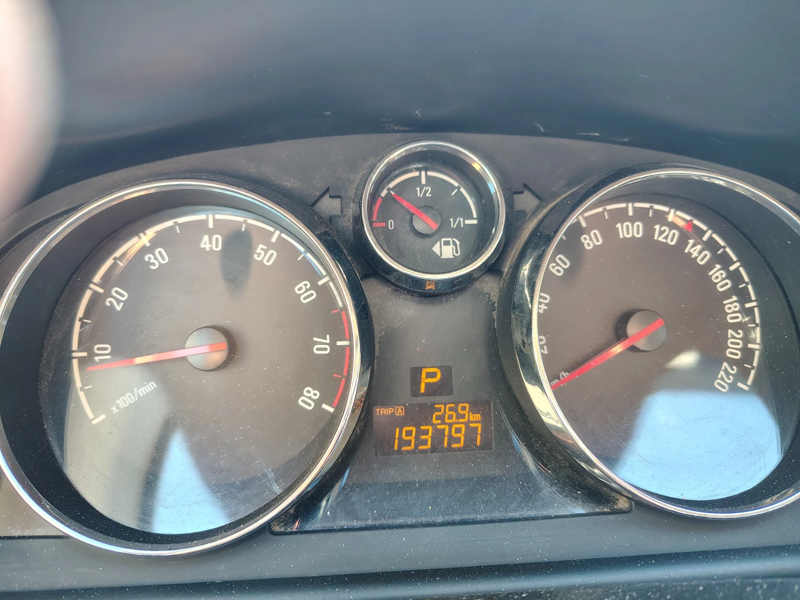 Opel Antara 2.4i, снимка 15 - Автомобили и джипове - 55050937