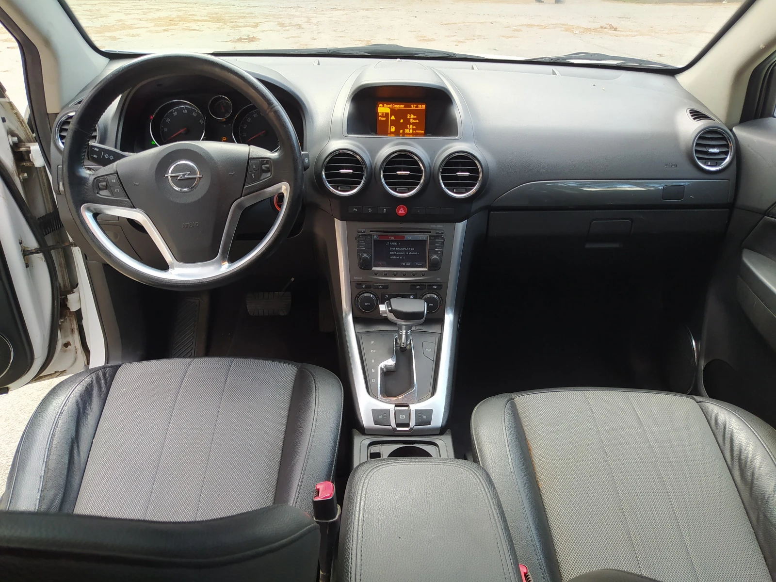 Opel Antara 2.4i, снимка 14 - Автомобили и джипове - 55050937