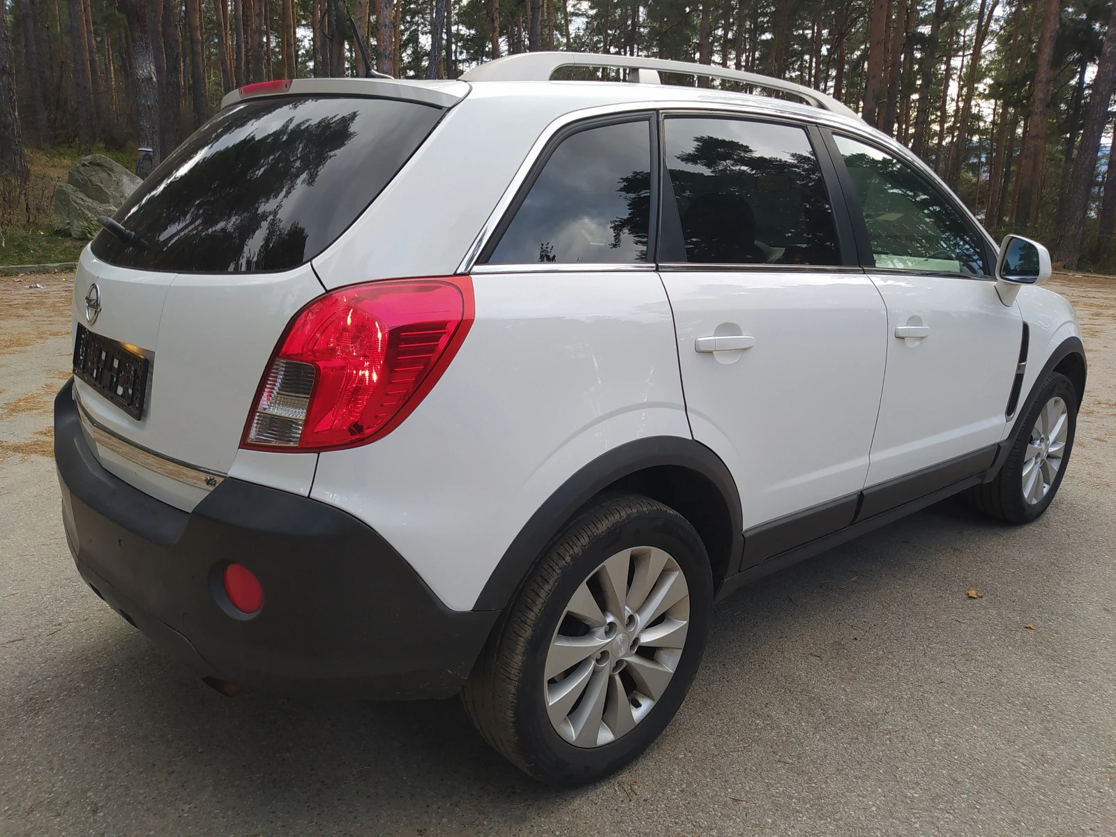 Opel Antara 2.4i, снимка 7 - Автомобили и джипове - 55050937