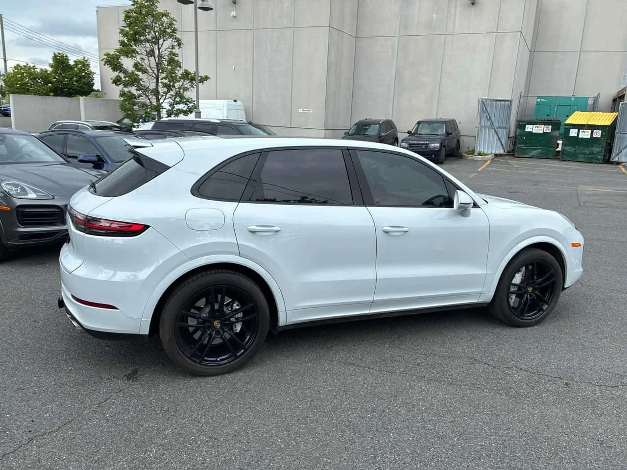 Porsche Cayenne TURBO * ГЛАВНО ПРЕДСТАВИТЕЛСТВО НА MERCEDES* , снимка 4 - Автомобили и джипове - 55078902