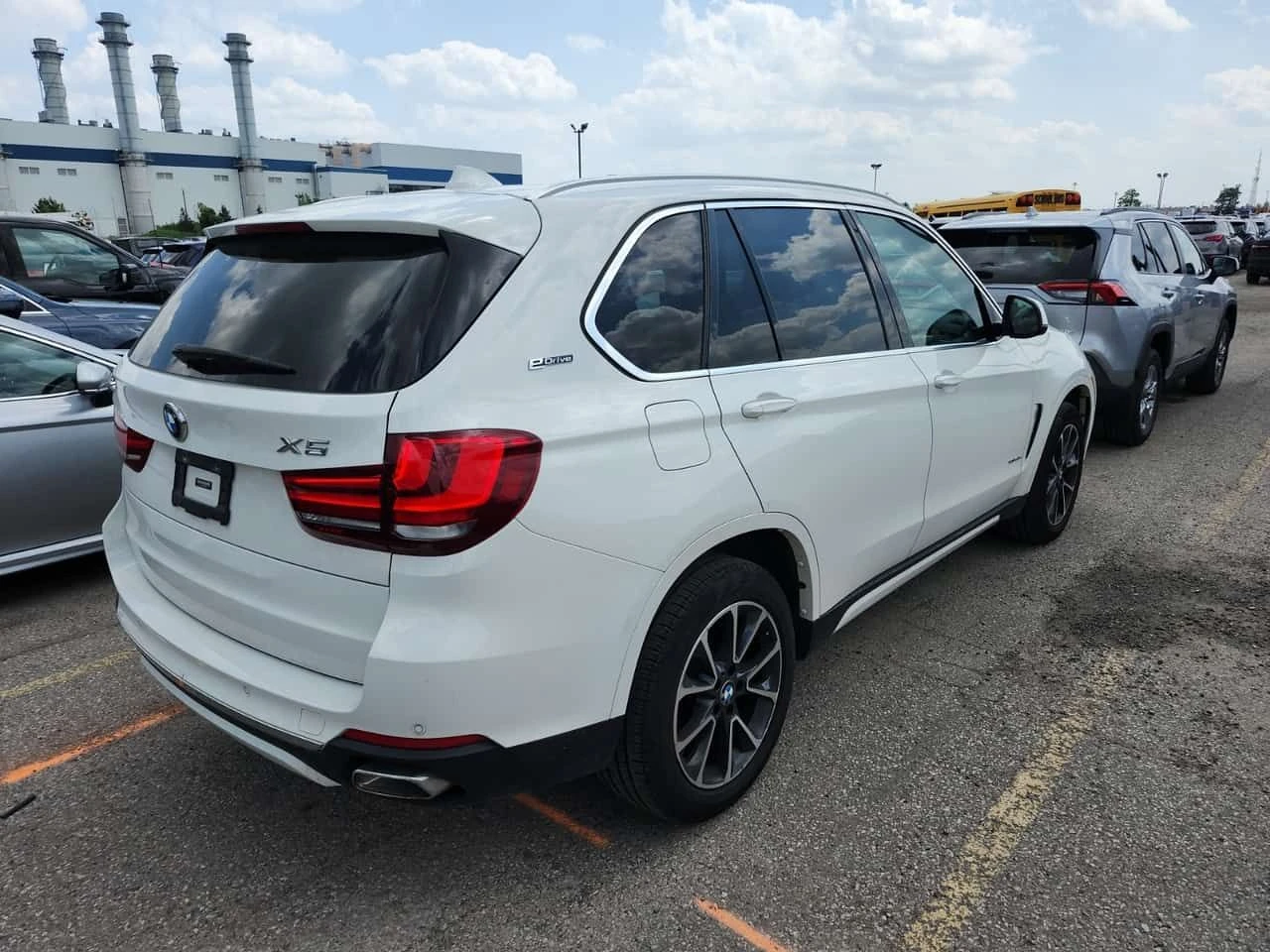 BMW X5 PLUG IN HYBRID* xDrive40E * CARFAX * Бeз инциденти, снимка 3 - Автомобили и джипове - 55128383