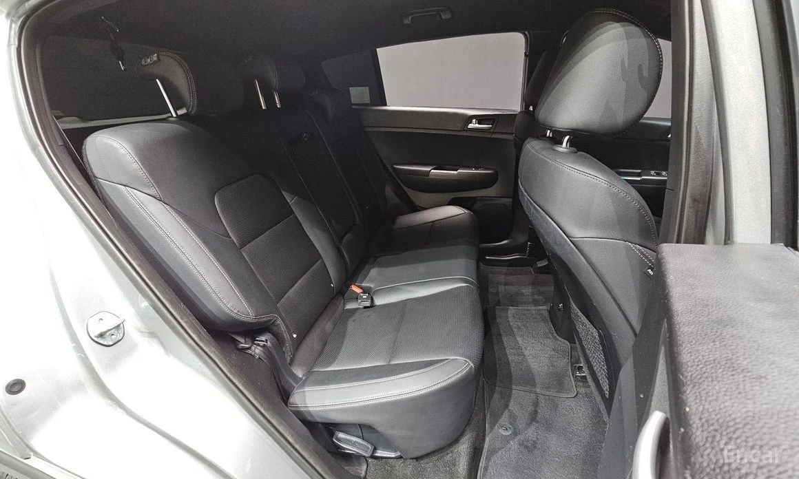 Kia Sportage, снимка 11 - Автомобили и джипове - 56462325